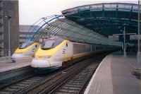 Eurostar (gare de Waterloo) qui relie Paris et Londres en 3 heures seulement.